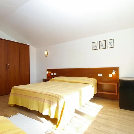 Fuer 4 Personen Ca 64 Qm In Premantura, Istrien Istrische Riviera Apartment Premantura